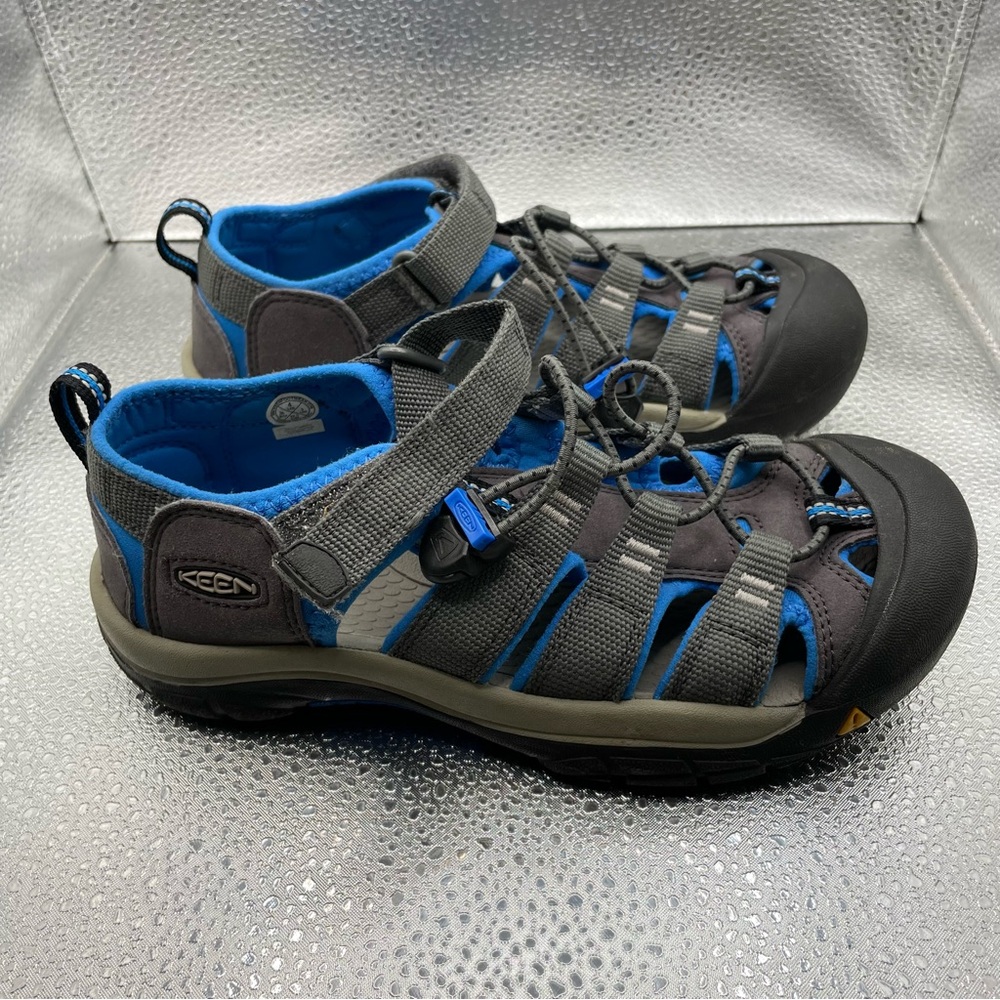Keen Sandals big kids 4 Newport H2 Magnet Brilliant Blue Gray